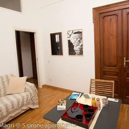 5 Sirene Bed & Breakfast Neapol