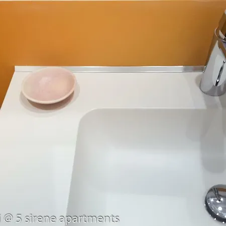 Bed & Breakfast 5 Sirene 4*