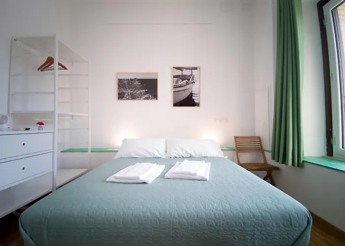 Bed and Breakfast 5 Sirene 4*