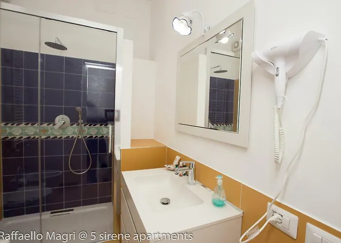 Bed and Breakfast 5 Sirene 4*