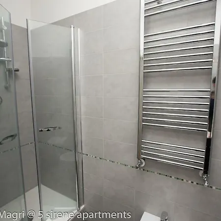 Panzió 5 Sirene Nápoly